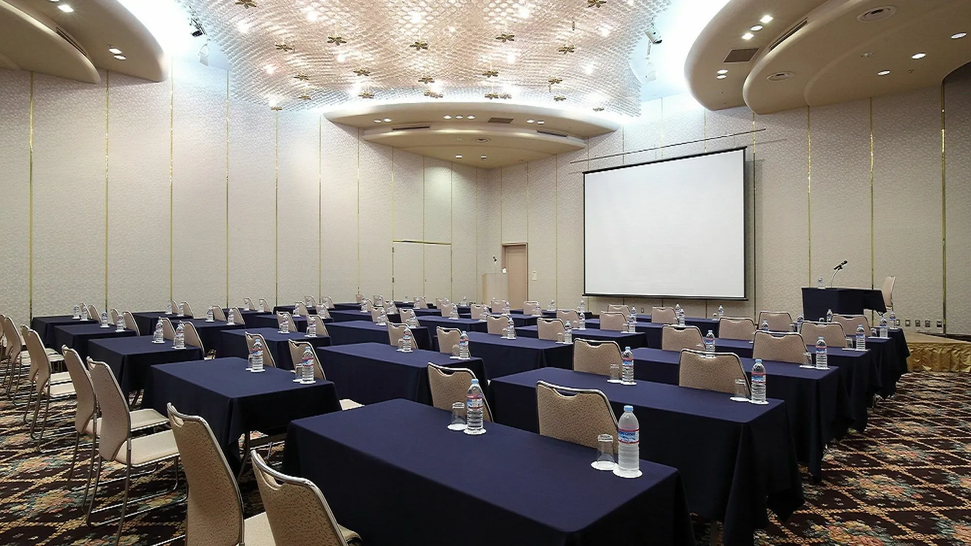 Hotel Awina Osaca 4*,